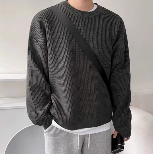 クルーネックニット